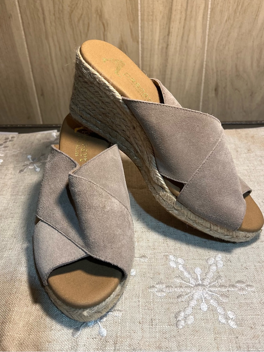 Paseart Sz 6 Womens Made in Spain Crossband Wedge Espadrilles Sandals New